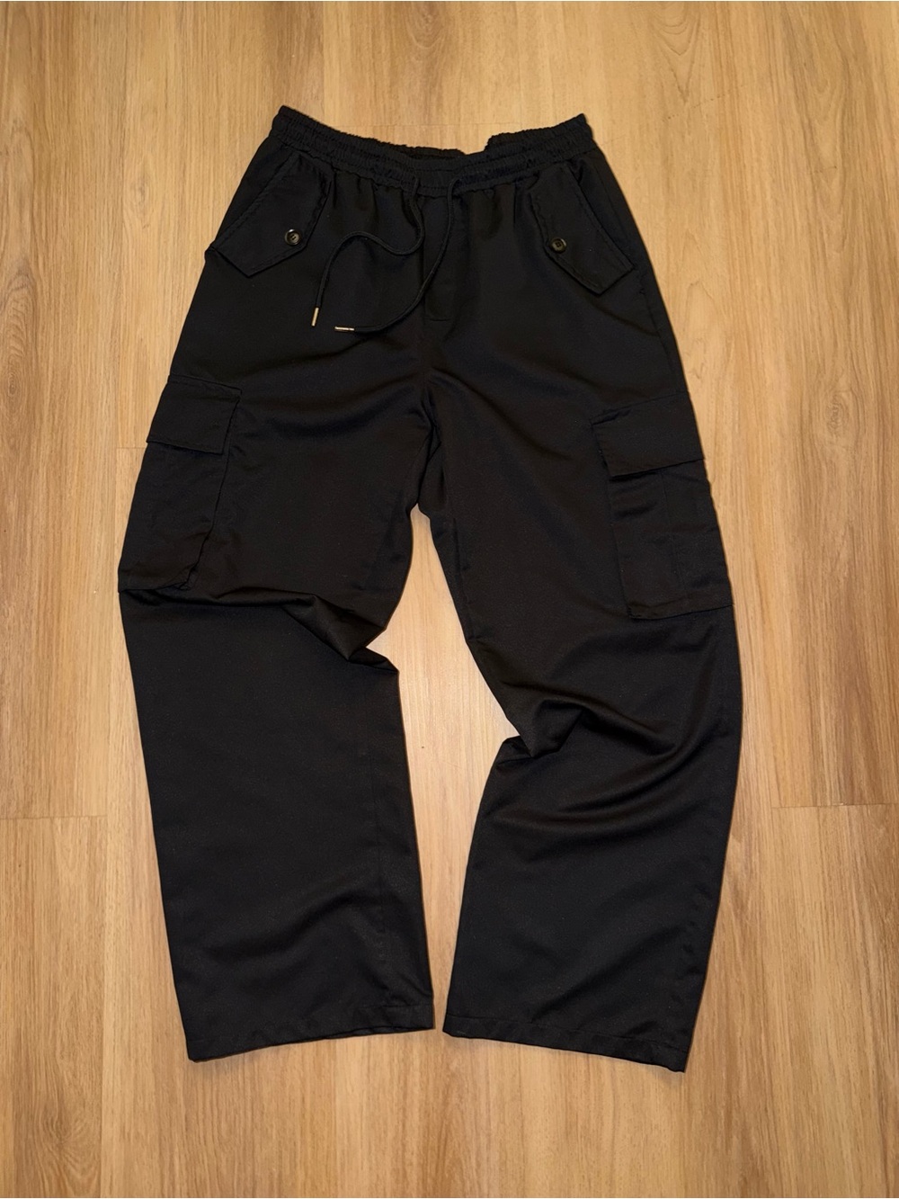 ROMWE Black Men's Cargo Joggers with Drawstring Waist